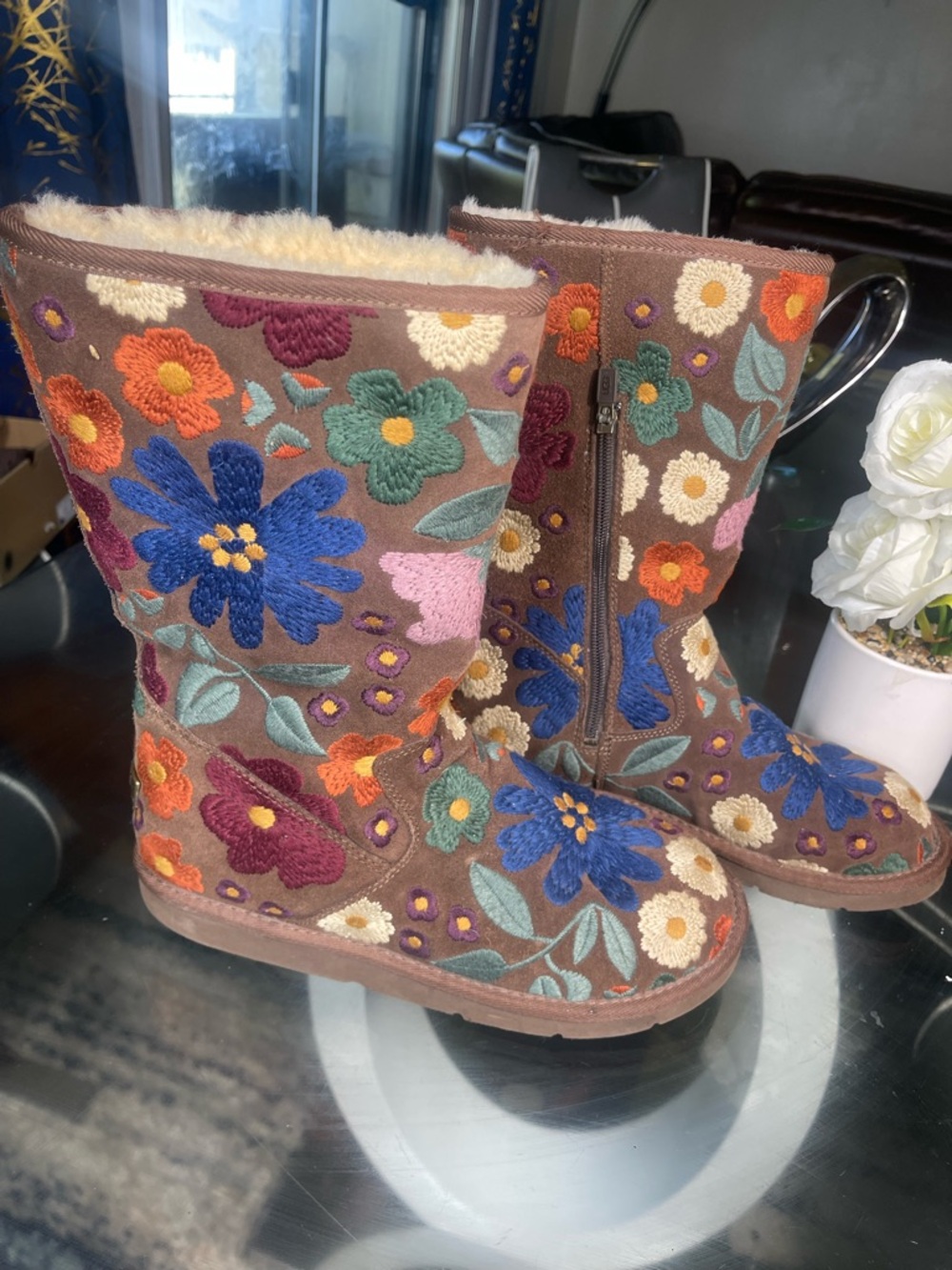 UGG Size 10 Wahine Floral Embroidered Suede Boots htf rare hippie trippy 🌼 shoes - Picture 2 of 6